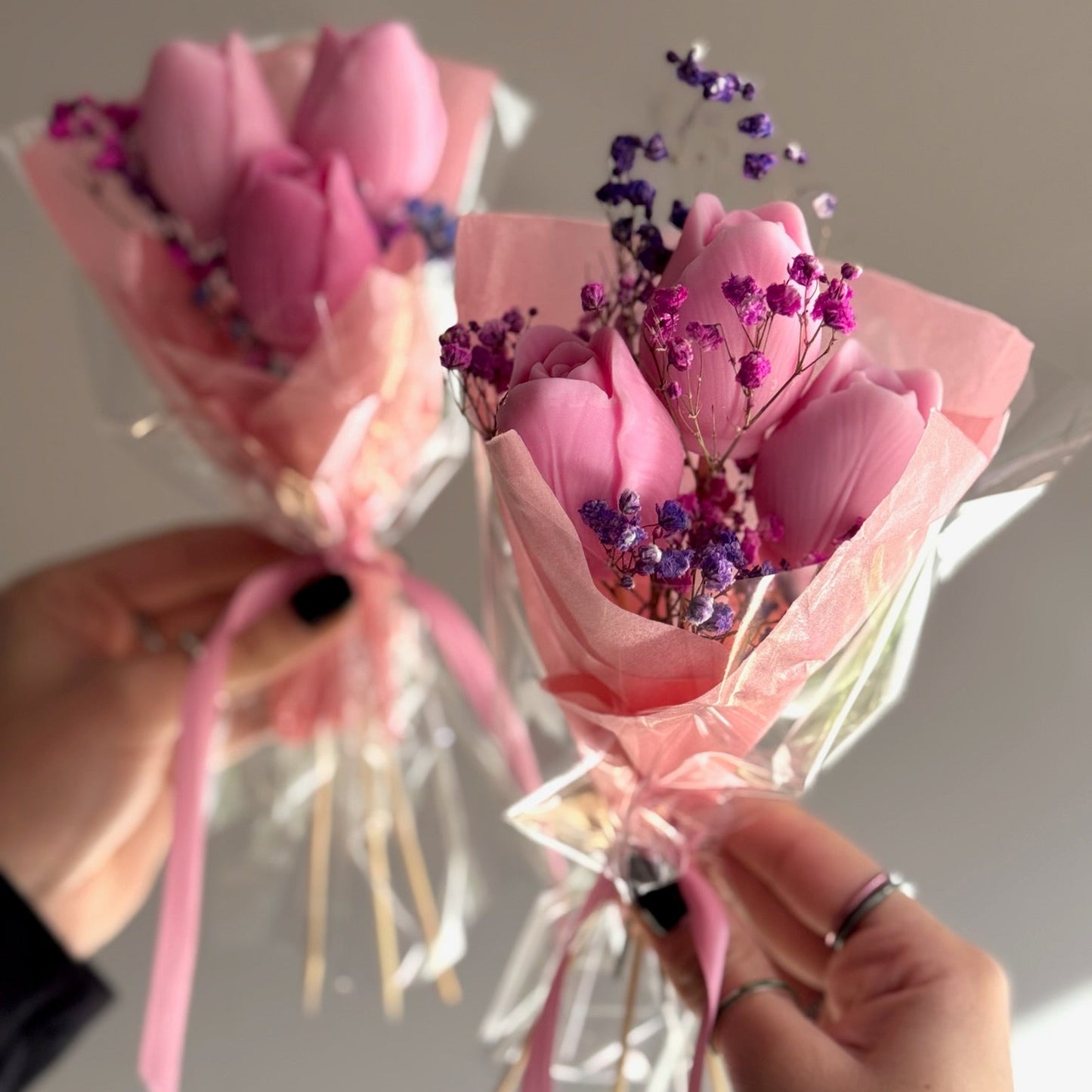 Little candle bouquet with pink flowers