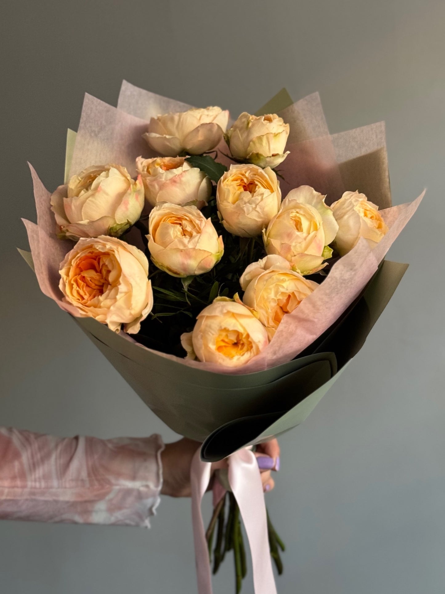 Buchet de flori cu trandafiri Aiko