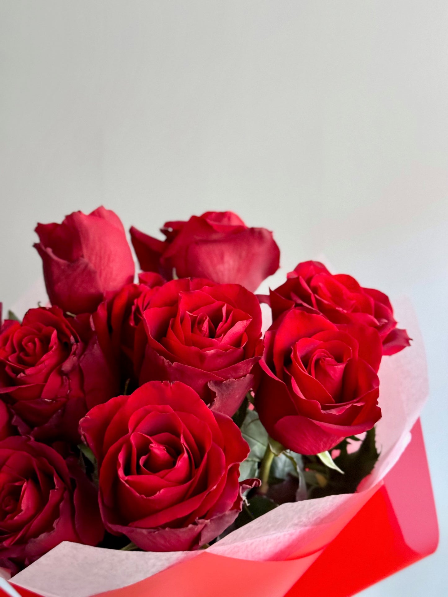 Buchet de flori cu trandafiri roșii Hearts