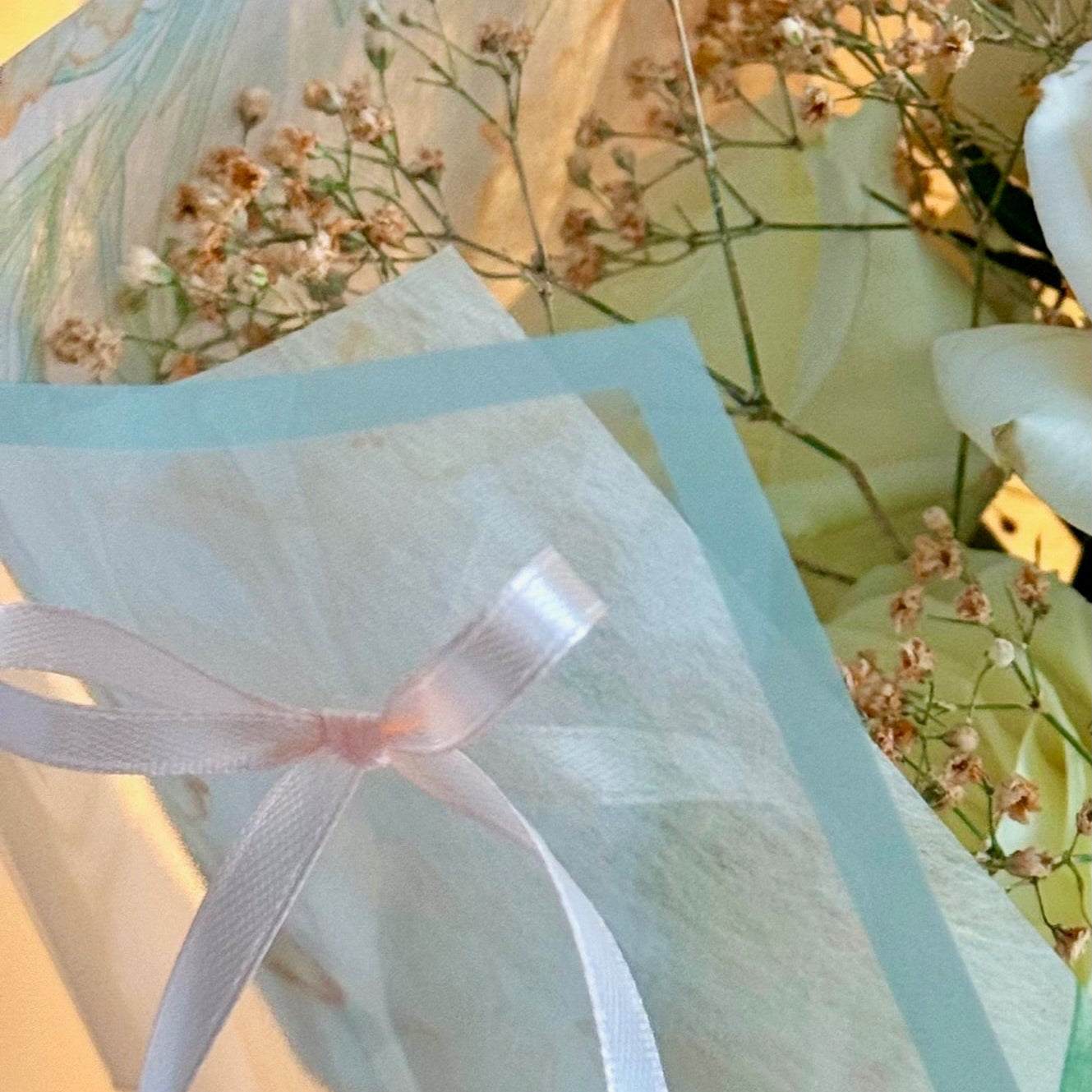 Buchet cu detaliu fundă