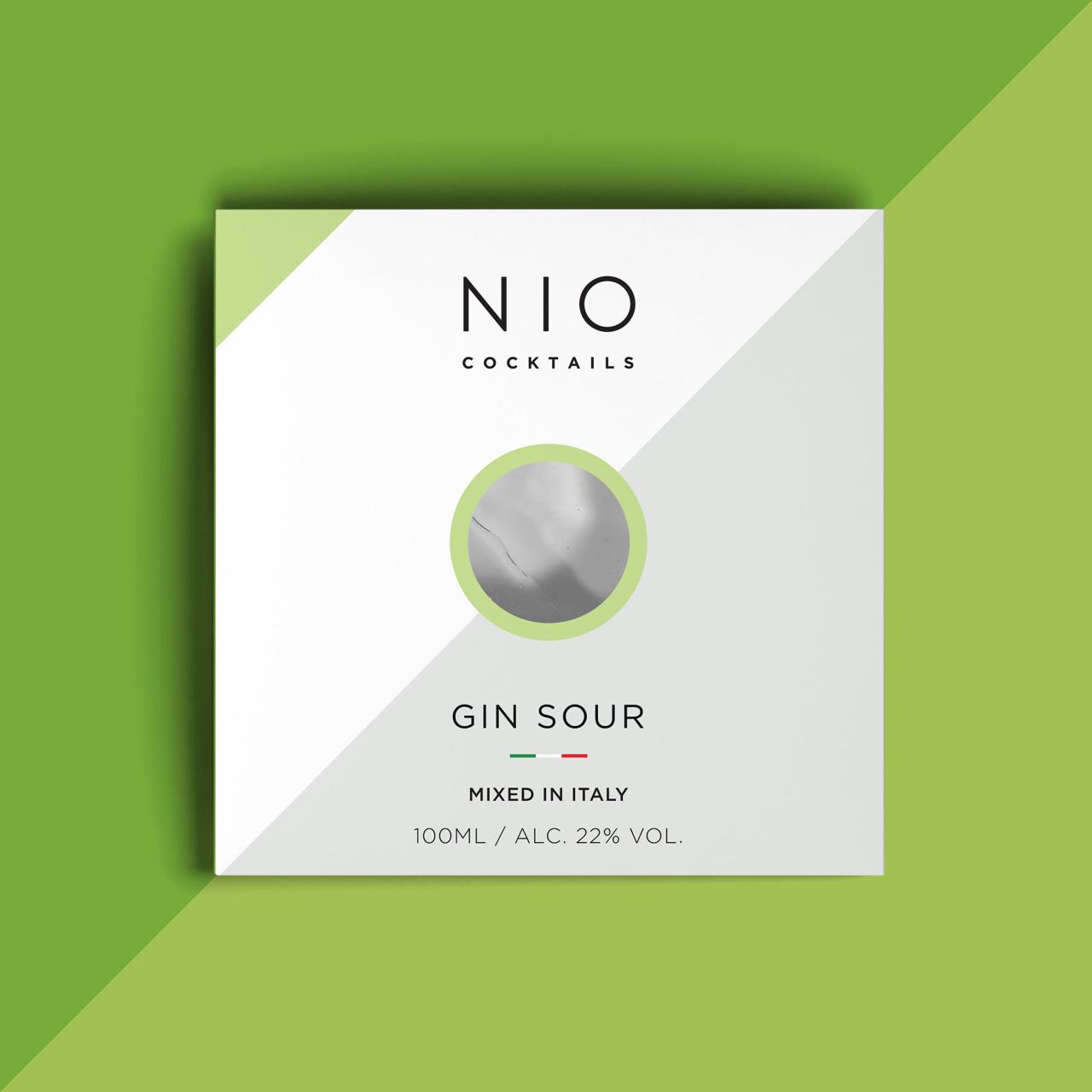 Gin Sour by NIO – cocktail cu gin și suc natural de lămâie, Roses & More