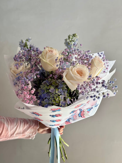 Ohana Bloom - Buchet de flori cu accent albastre