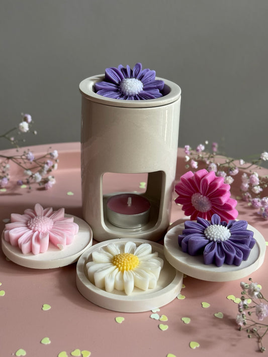 Set lumânări Wax Melts și arzător din ceară naturală de soia cu arome florale, Roses & More